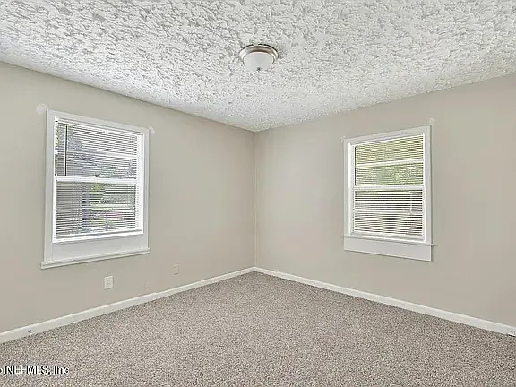 2932 Rhonda Rd — Photo 7