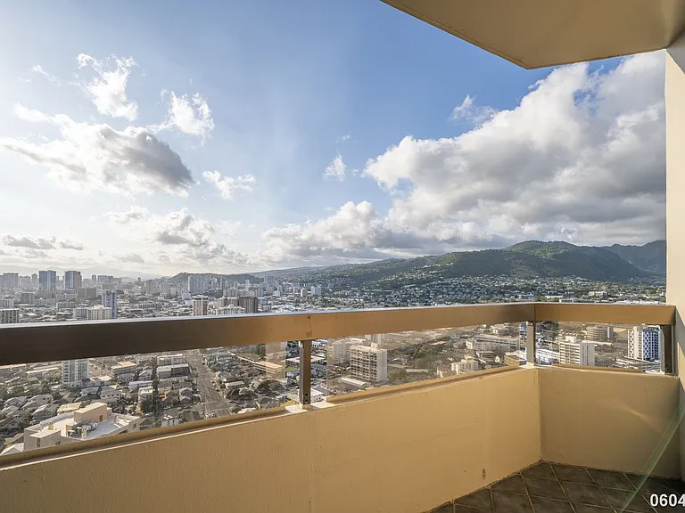 2499 Kapiolani Blvd #3800 — Photo 12