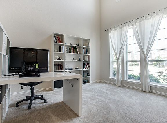 5th image of 13047 Cordellera Ln