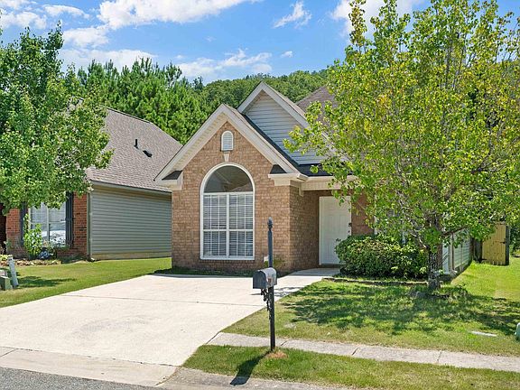 2nd image of 2504 Forest Lakes Ln
