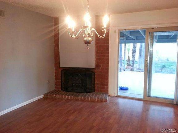 2nd image of 5062 Roosevelt St