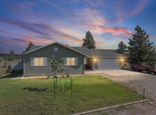 7 Big Buck Dr, Pine Haven, WY 82721