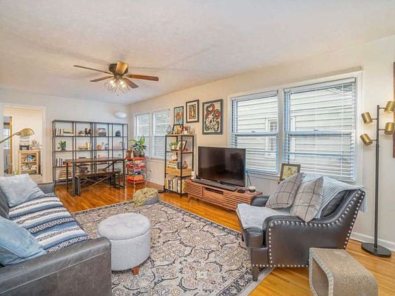 4th image of 1647 N Jeanette Ave