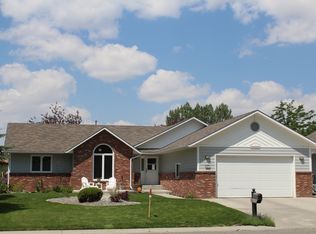 614 Prairie Rd, Riverton, WY 82501