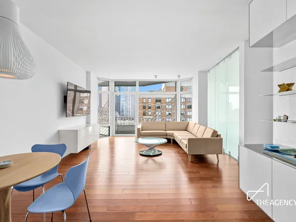 200 East 32nd Street image 1 of 16
