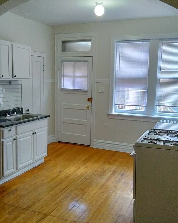 1st image of 6324 Cermak Rd #3W