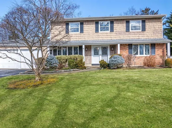 88 Derby Avenue, Greenlawn, NY 11740