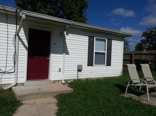255 W 3rd St APT 2, Moscow Mills, MO 63362