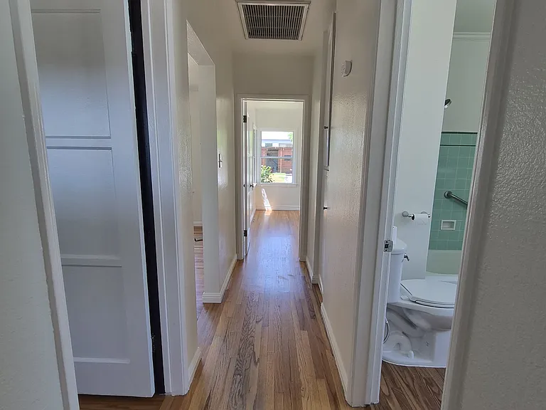 939 Mesa Ct — Photo 22