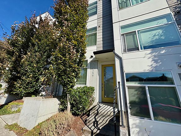2nd image of 1122 24th Ave S