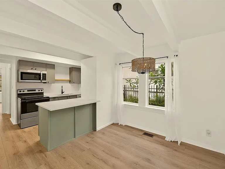 925 16th Ave N #1 — Photo 9