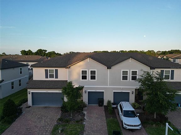 2nd image of 2063 Harebell Ln