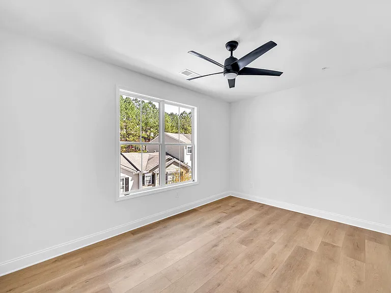 203 Riverstone Commons Cir — Photo 22