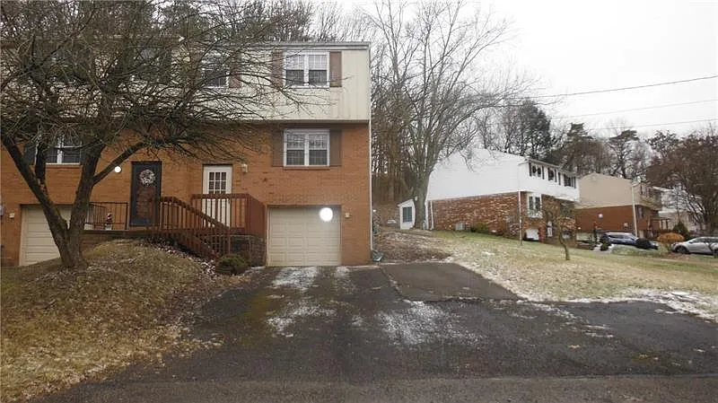 8981 Harmony Dr photo 1