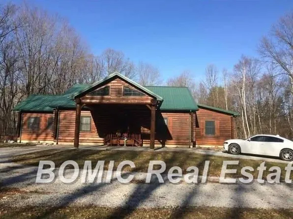 8222 Moorish Rd, Birch Run, MI 48415