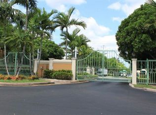 4950 White Mangrove Way E, Fort Lauderdale, FL 33312