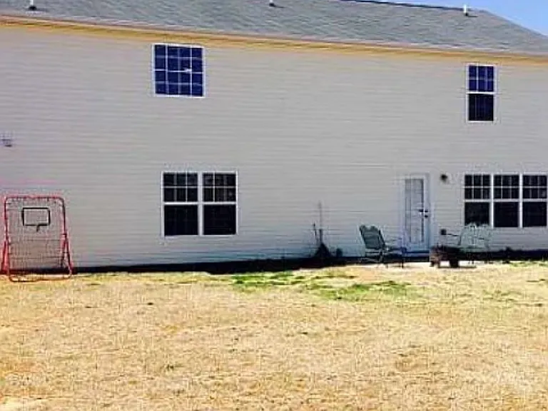 652 Crabapple Pl — Photo 2