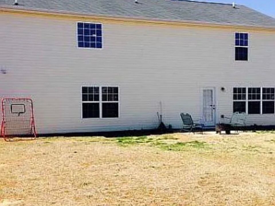 2nd image of 652 Crabapple Pl