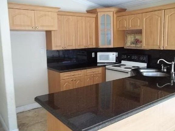 3rd image of 14425 NW 88th Ave