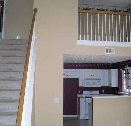 3rd image of 1200 W Oaks Way