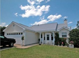 409 Apple Dr, Crestview, FL 32536