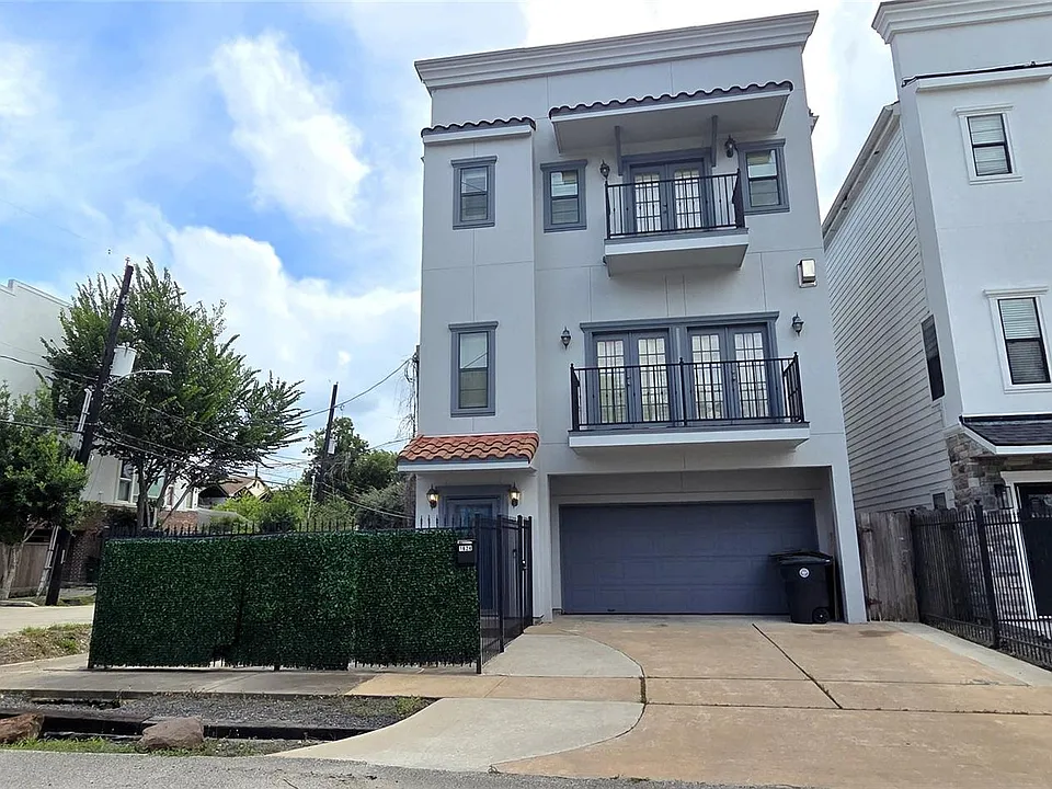 1624 Utah St
