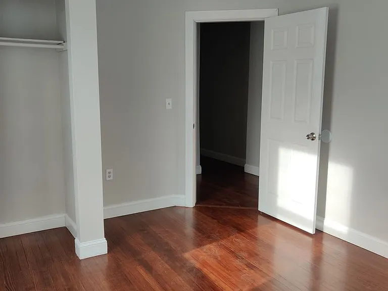 732 E Main St — Photo 5