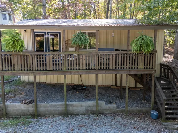 30 Rose Dr, Murray, KY 42071