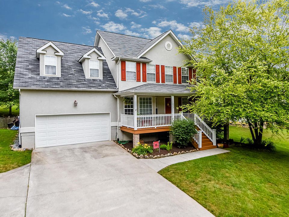 1st image of 623 Montgomery Ln