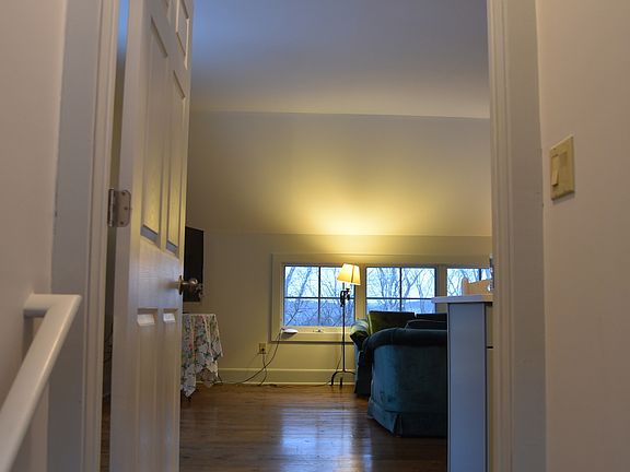 4th image of 68 Hayes St