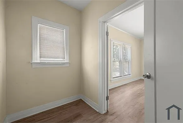 221 Columbia Ave #1 — Photo 8