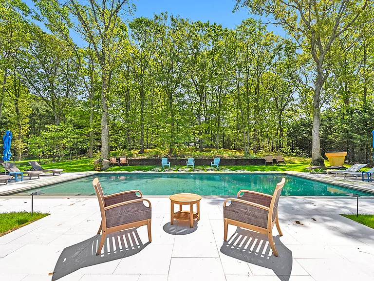 34 Clearview Dr — Photo 2