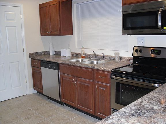 3rd image of 336 Alpine Dr