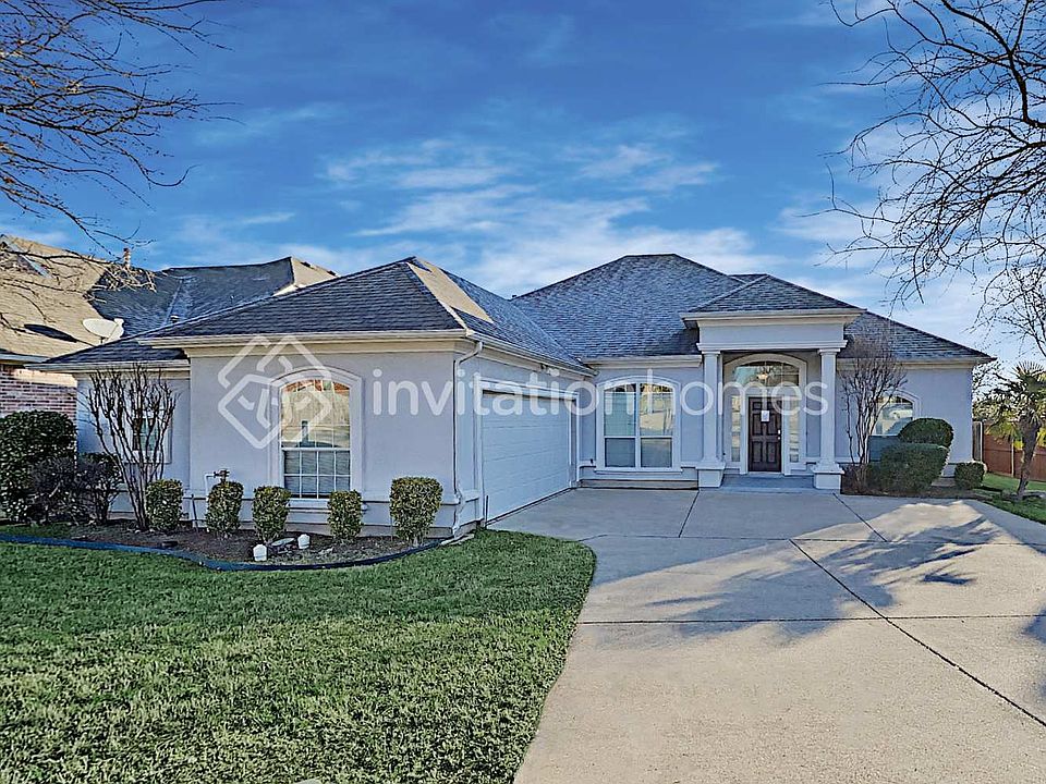 1st image of 512 Hidden Meadow Ct