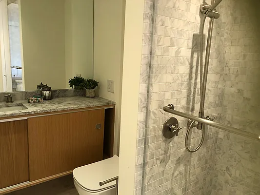 Rented by Compass | media 32