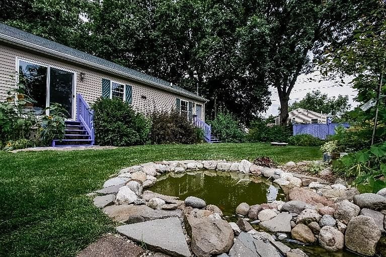 1st image of 576 Kuehnle Ave
