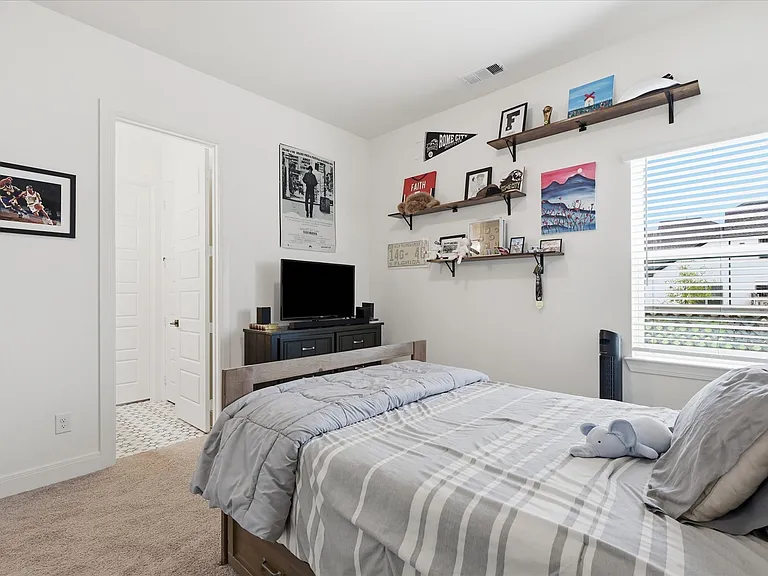 501 Horizon Way — Photo 29