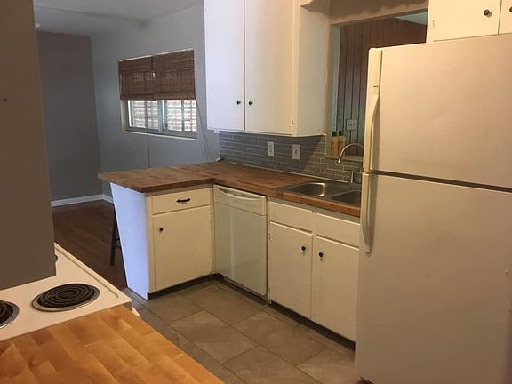 New countertops and backsplash added in 2019