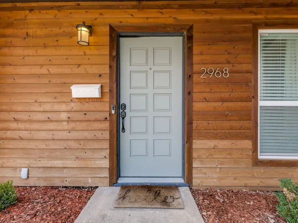 2968 Latham Dr, Dallas, TX 75229