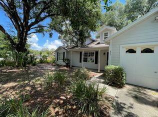 825 Mary Frank Ct, Mount Dora, FL 32757