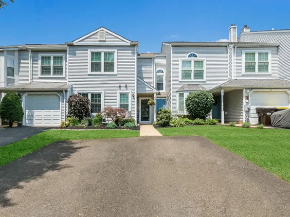 56 Skyview Way, Newtown, PA 18940