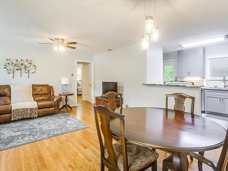4704 Collinwood Ave — Photo 8