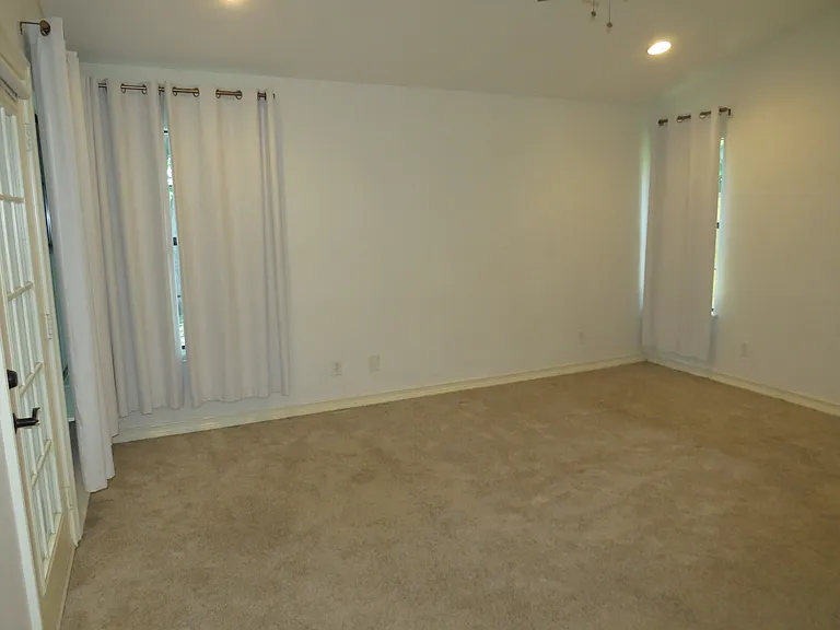 2308 Crestmeadow St — Photo 15