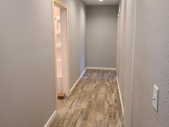 3rd image of 2nd Ave #819-1WI
