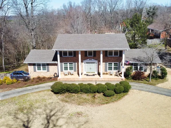 302 Darby Ave, Sheffield, AL 35660