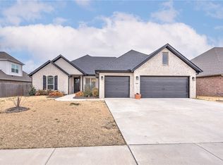 1510 Blue Moon Rd, Centerton, AR 72719