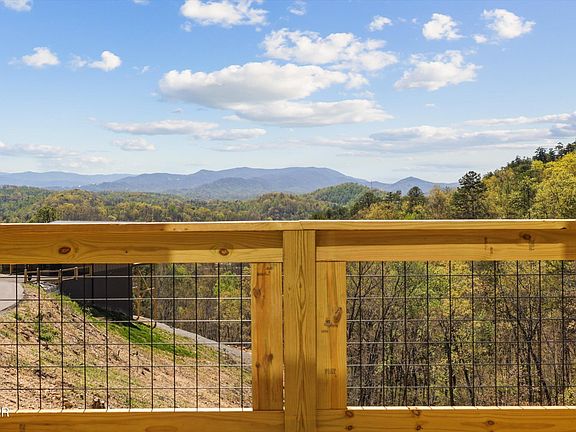 4th image of 1928 E Mountain View Way Lot 17