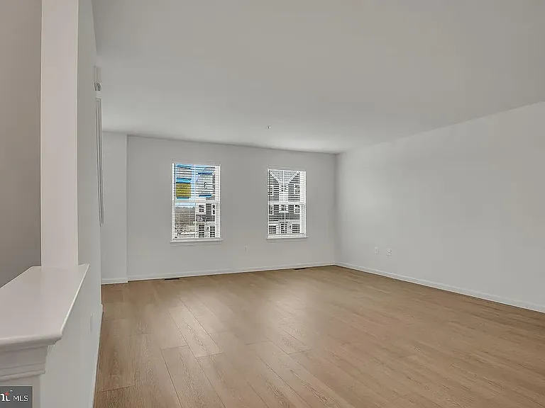 24 Morgan Cir — Photo 5