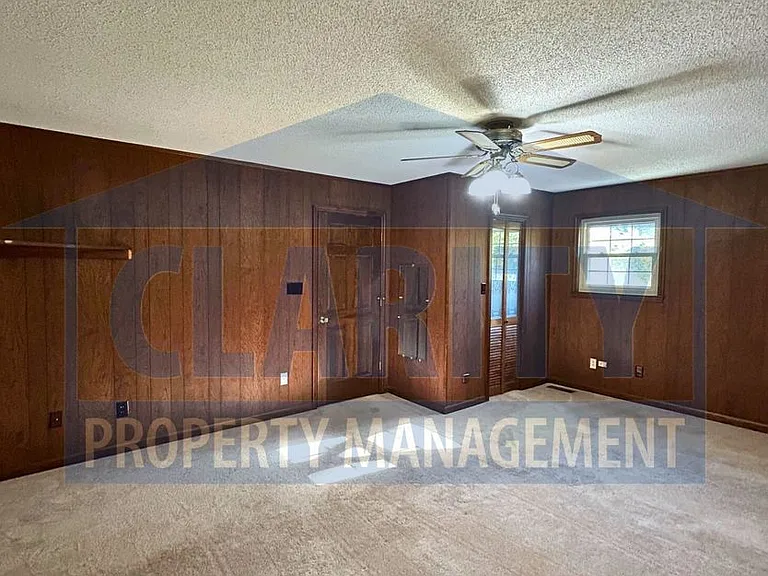 912 Fairmont Ave NW — Photo 23