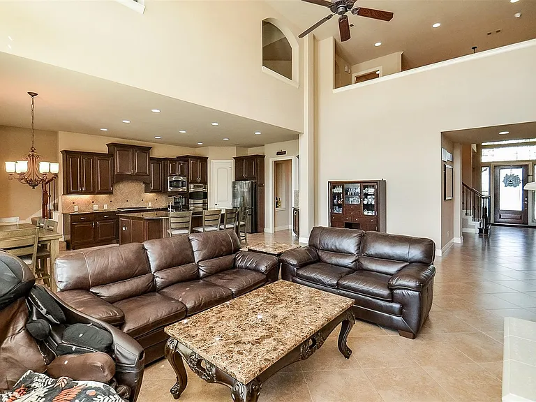 2239 Monarch Terrace Dr — Photo 10
